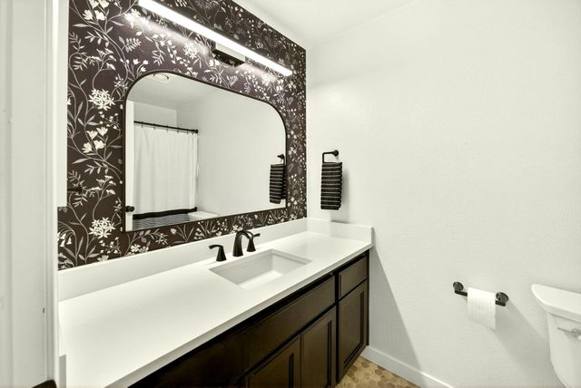 934 Pittview Avenue, Central Point, OR 97502