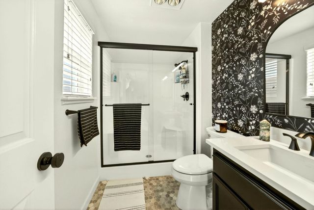 934 Pittview Avenue, Central Point, OR 97502