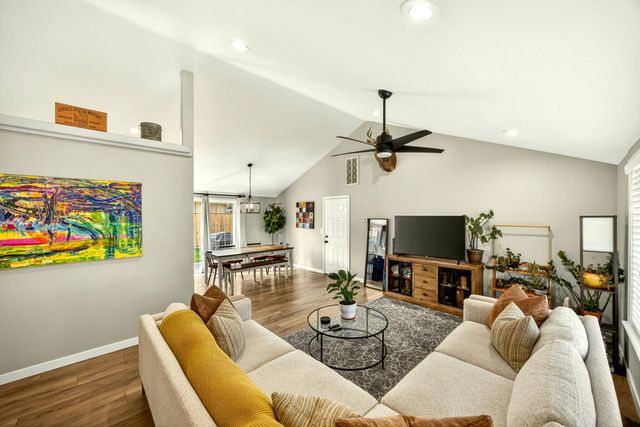 934 Pittview Avenue, Central Point, OR 97502