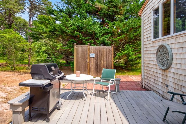 6 Meadow Terrace, North Truro, MA 02652