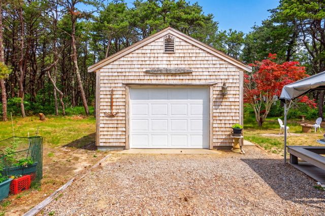 6 Meadow Terrace, North Truro, MA 02652