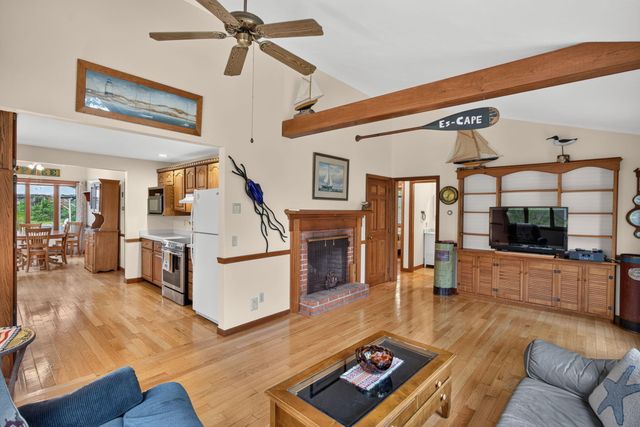 6 Meadow Terrace, North Truro, MA 02652