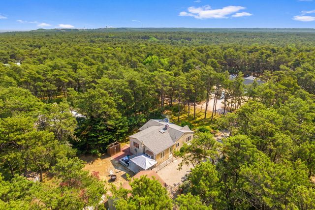 6 Meadow Terrace, North Truro, MA 02652