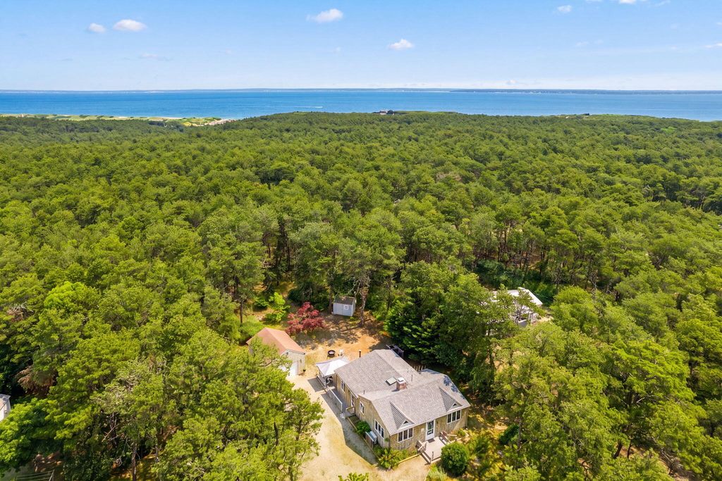 6 Meadow Terrace, North Truro, MA 02652