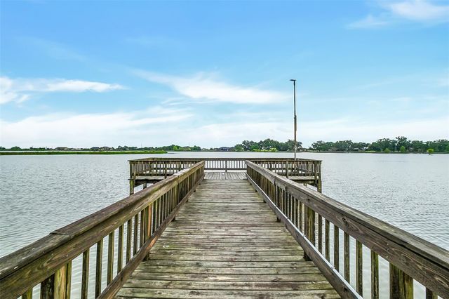 730 & 736 Rancho Chico Court, Angleton, TX 77515