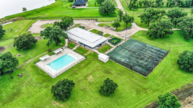 730 & 736 Rancho Chico Court, Angleton, TX 77515