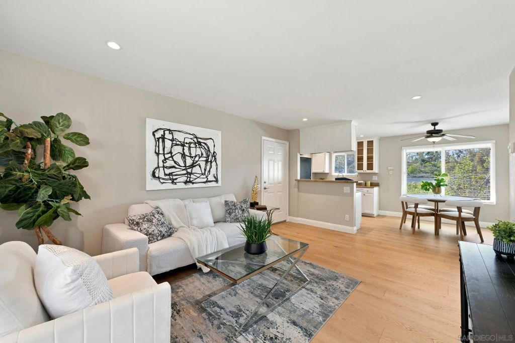 6333 College Grove 2206, San Diego, CA 92115