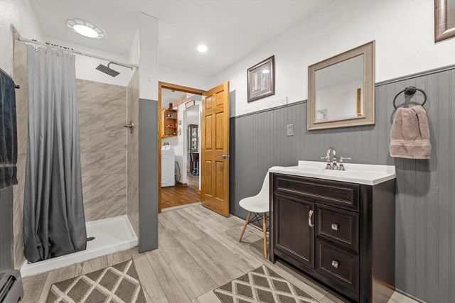 210 Prairie View DRIVE, North Prairie, WI 53153