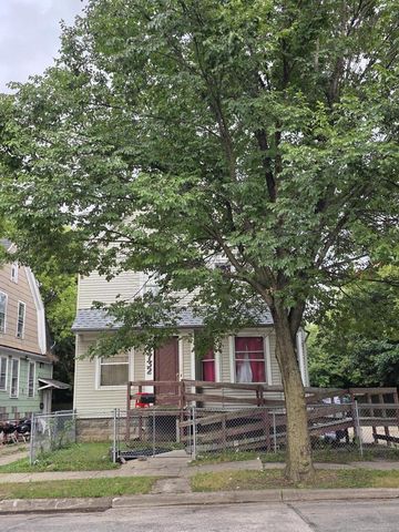 1732 N 33rd STREET, Milwaukee, WI 53208