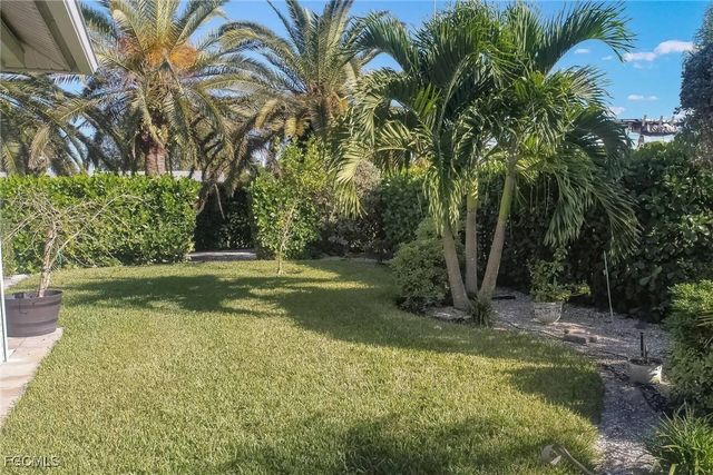 60 4th ST, Bonita Springs, FL 34134