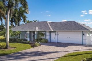 60 4th ST, Bonita Springs, FL 34134