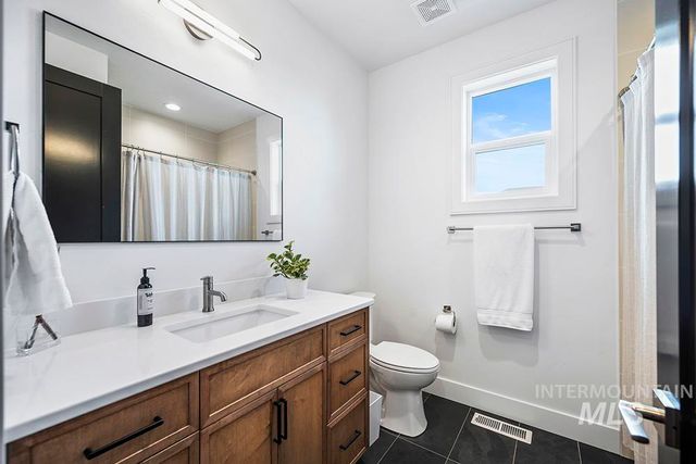 8059 W Corinthia St, Eagle, ID 83616