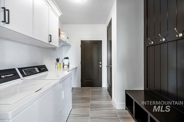 8059 W Corinthia St, Eagle, ID 83616