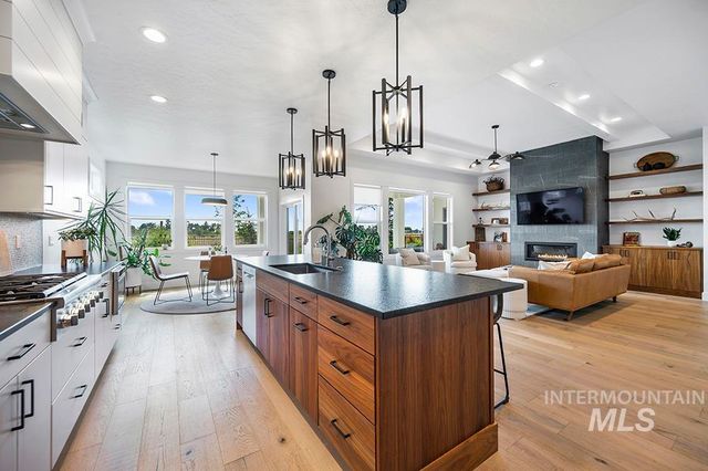 8059 W Corinthia St, Eagle, ID 83616