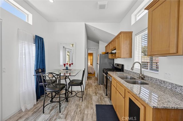 910 Deerwood, San Jacinto, CA 92583