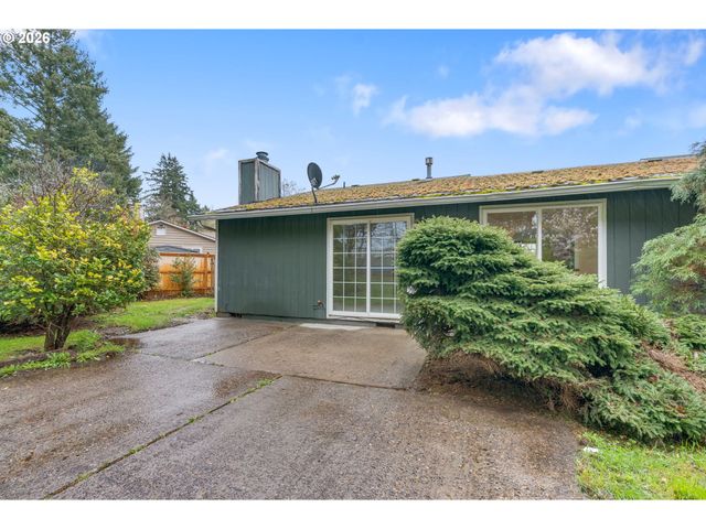 211 Sw ROYAL Ct, Gresham, OR 97030
