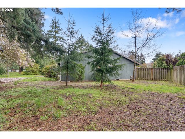 211 Sw ROYAL Ct, Gresham, OR 97030