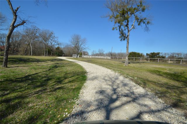 4881 White Rock, Lone Oak, TX 75453