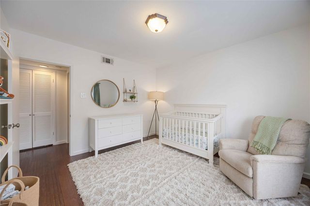 2230 S Piney Point Road 206, Houston, TX 77063