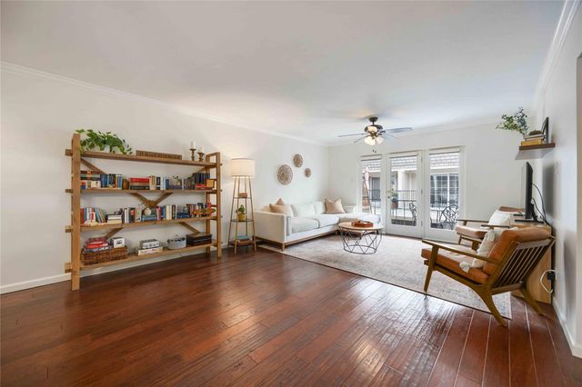 2230 S Piney Point Road 206, Houston, TX 77063