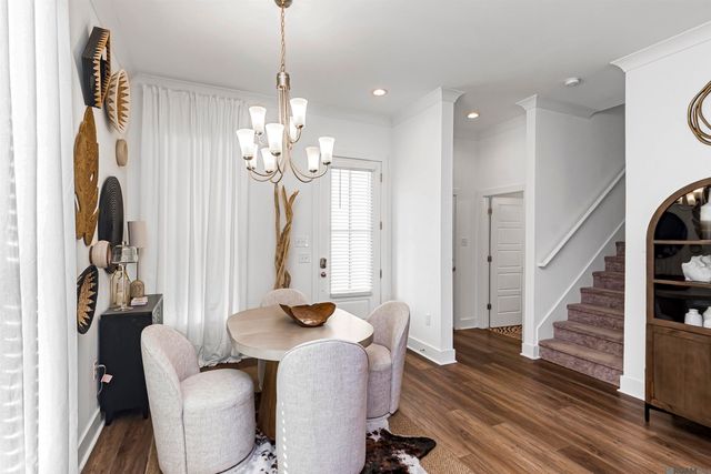 609 Lake Shelf Dr, Baton Rouge, LA 70820