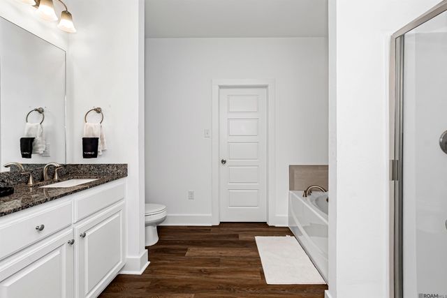 609 Lake Shelf Dr, Baton Rouge, LA 70820