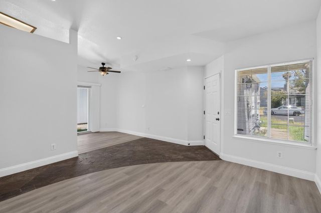 3041 Twin Creeks Ln, Rocklin, CA 95677