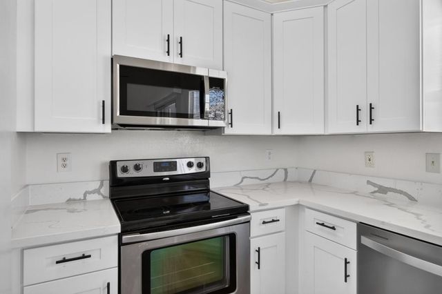 3041 Twin Creeks Ln, Rocklin, CA 95677