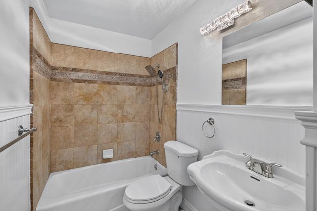 3041 Twin Creeks Ln, Rocklin, CA 95677