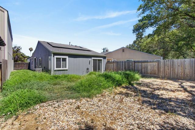 3041 Twin Creeks Ln, Rocklin, CA 95677