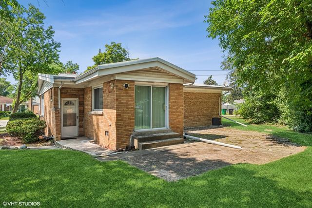 2151 NEWCASTLE Avenue, Westchester, IL 60154
