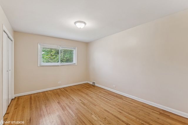 2151 NEWCASTLE Avenue, Westchester, IL 60154