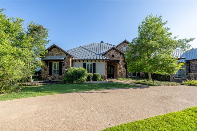 17288 Indian Lakes Drive, College Station, TX 77845