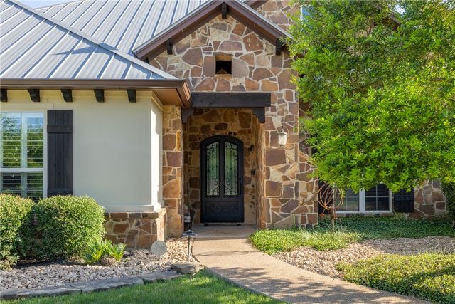 17288 Indian Lakes Drive, College Station, TX 77845