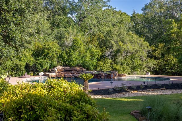 17288 Indian Lakes Drive, College Station, TX 77845