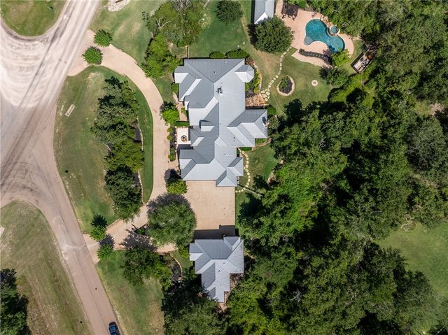17288 Indian Lakes Drive, College Station, TX 77845