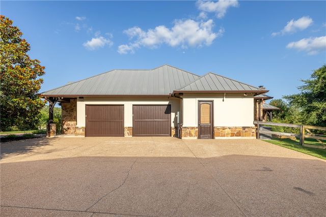 17288 Indian Lakes Drive, College Station, TX 77845