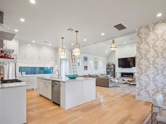1147 NW 57th Street, Oklahoma City, OK 73118