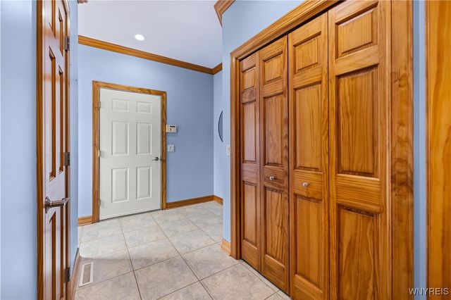 5815 Forest Creek Drive, Clarence, NY 14051