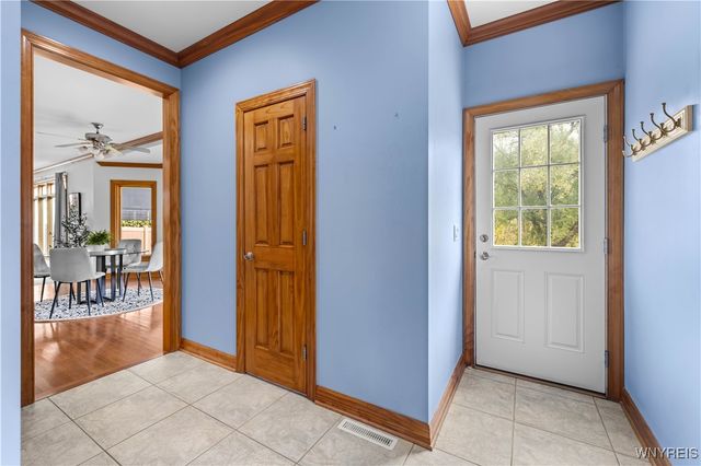 5815 Forest Creek Drive, Clarence, NY 14051