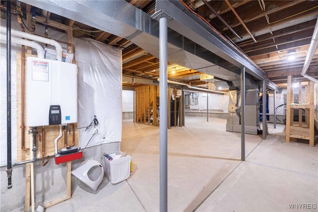 5815 Forest Creek Drive, Clarence, NY 14051