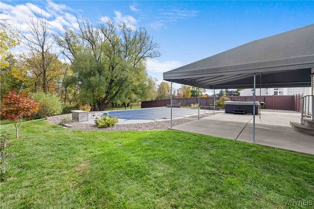 5815 Forest Creek Drive, Clarence, NY 14051