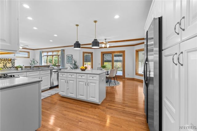 5815 Forest Creek Drive, Clarence, NY 14051