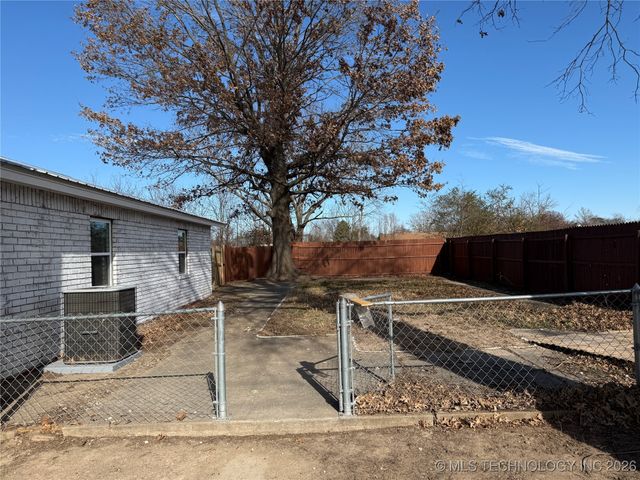 1320 Jennings Street, Muskogee, OK 74403