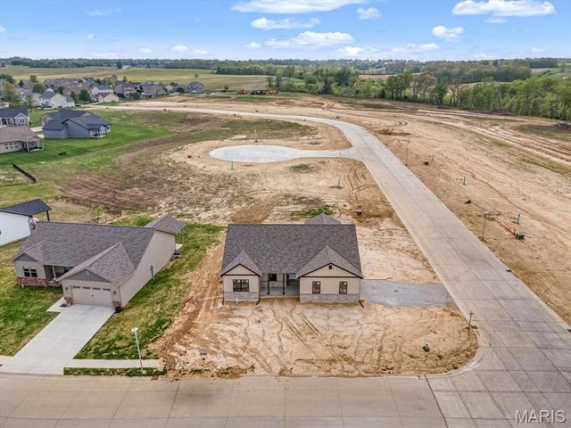 951 Forbs Drive, Waterloo, IL 62298