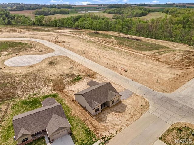 951 Forbs Drive, Waterloo, IL 62298