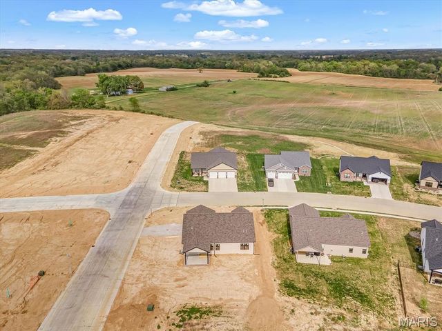 951 Forbs Drive, Waterloo, IL 62298