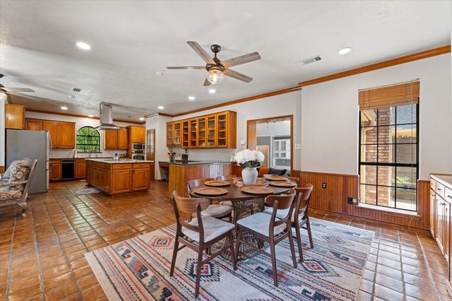 10 Wellington Lane, Conroe, TX 77304