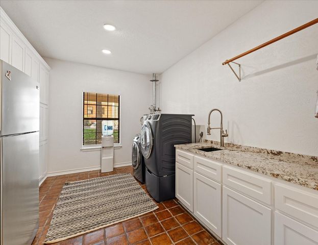 10 Wellington Lane, Conroe, TX 77304