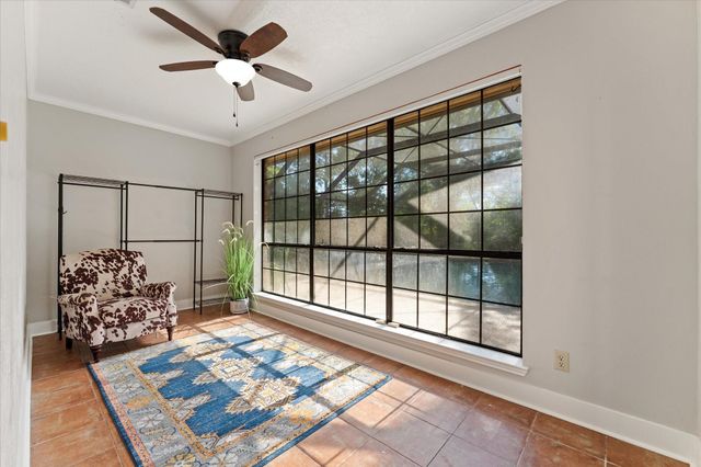 10 Wellington Lane, Conroe, TX 77304